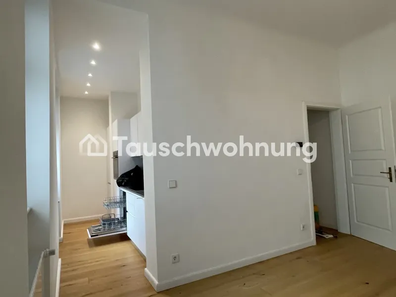 Tauschwohnung: 1-Zimmer Wohnung in Lichtenberg gegen eine größere Wohnung — photo 1